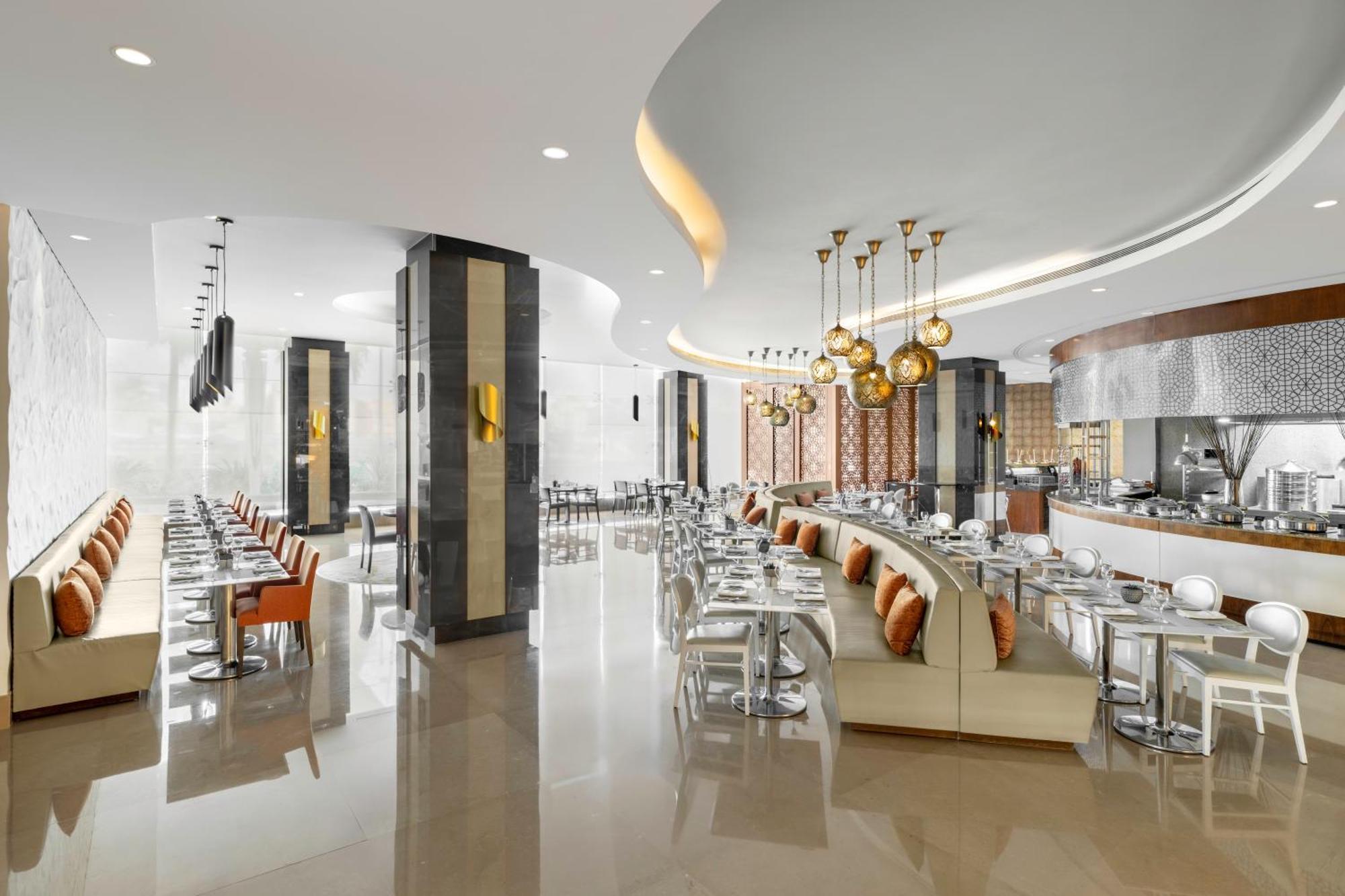 Radisson Blu And Convention Center, Minhal Riyadh