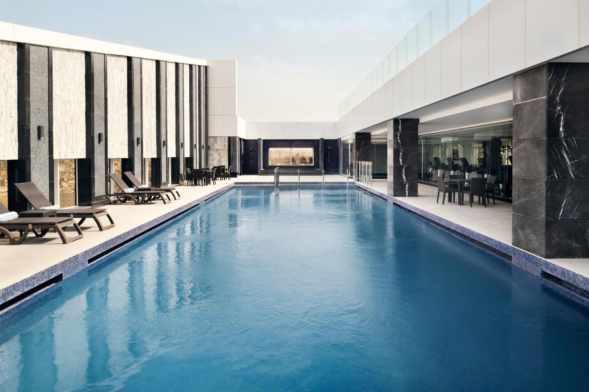 Radisson Blu And Convention Center, Minhal Hotel Riyadh