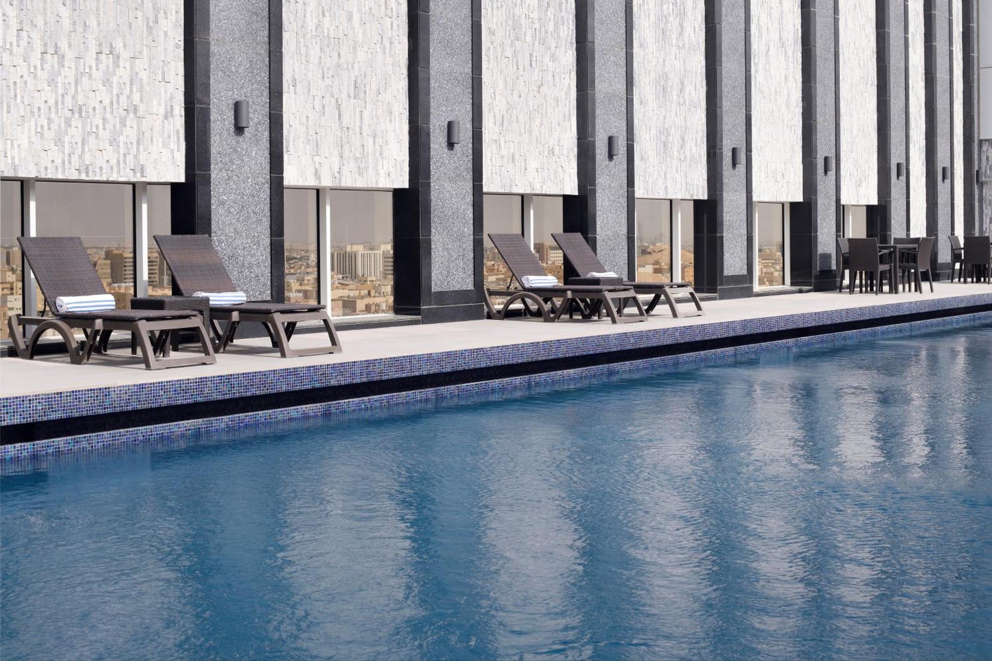 Radisson Blu And Convention Center, Minhal Riyadh